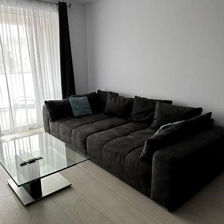 Central River Apartment คลูจ-นาโปกา ภายนอก รูปภาพ